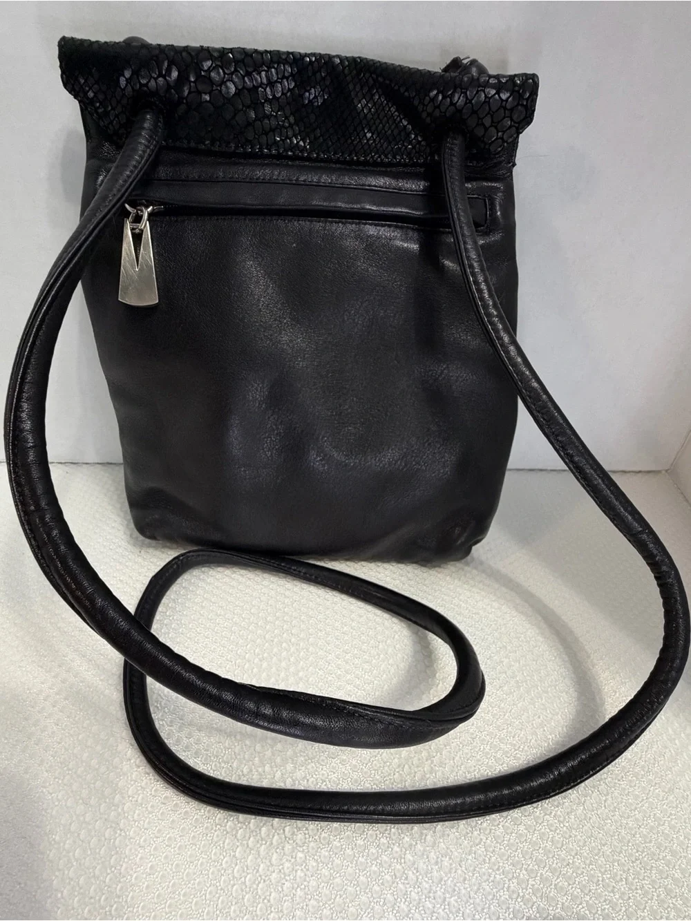 Y2K Liza Ganz New York Black Leather Crossbody Purse